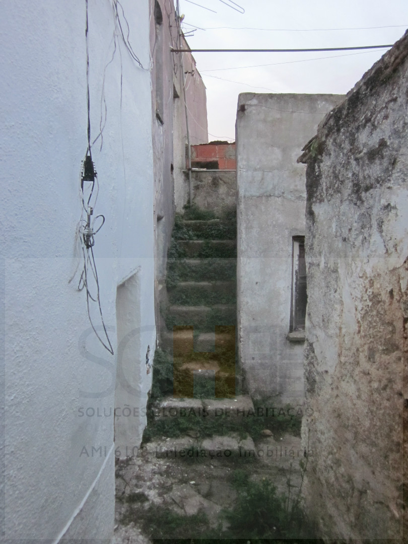 moradia recuperar quintal zona historica, Castelo Branco, Castelo Branco
